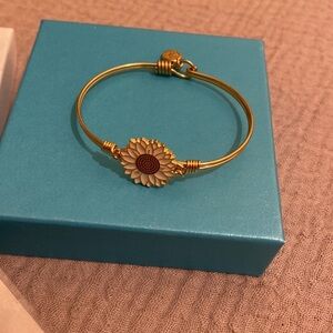 LUCA + Danni beautiful bracelet. New